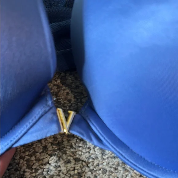 Victoria's Secret Blue Lace Bra - Picture 2 of 6